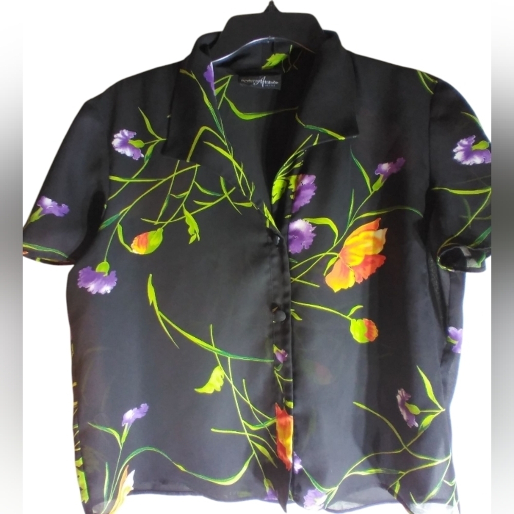 Positive Attitude Petite Floral Black Shear Top Size S Vacation Work Office